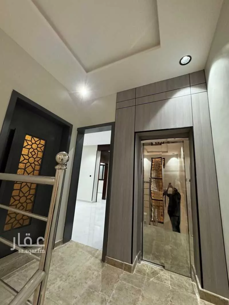 7 bedroom floor in Dirab 16