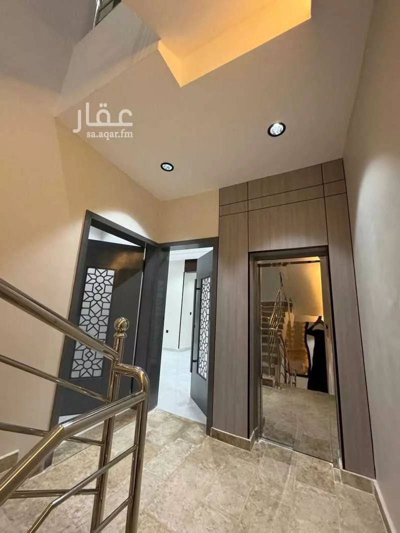 7 bedroom floor in Dirab 4