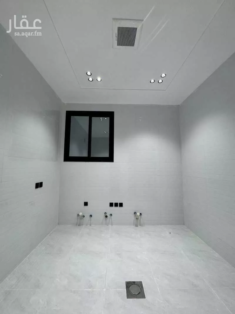 7 bedroom floor in Dirab 10