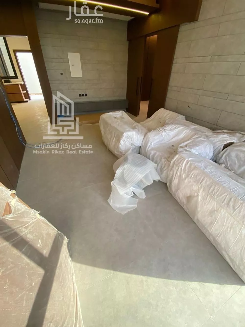 5 bedroom floor in Al Rabwa 8
