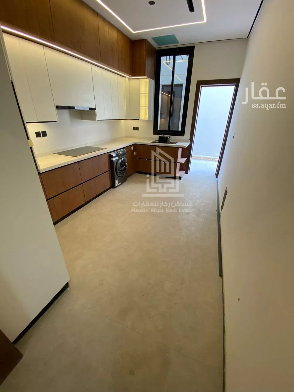 5 bedroom floor in Al Rabwa 9