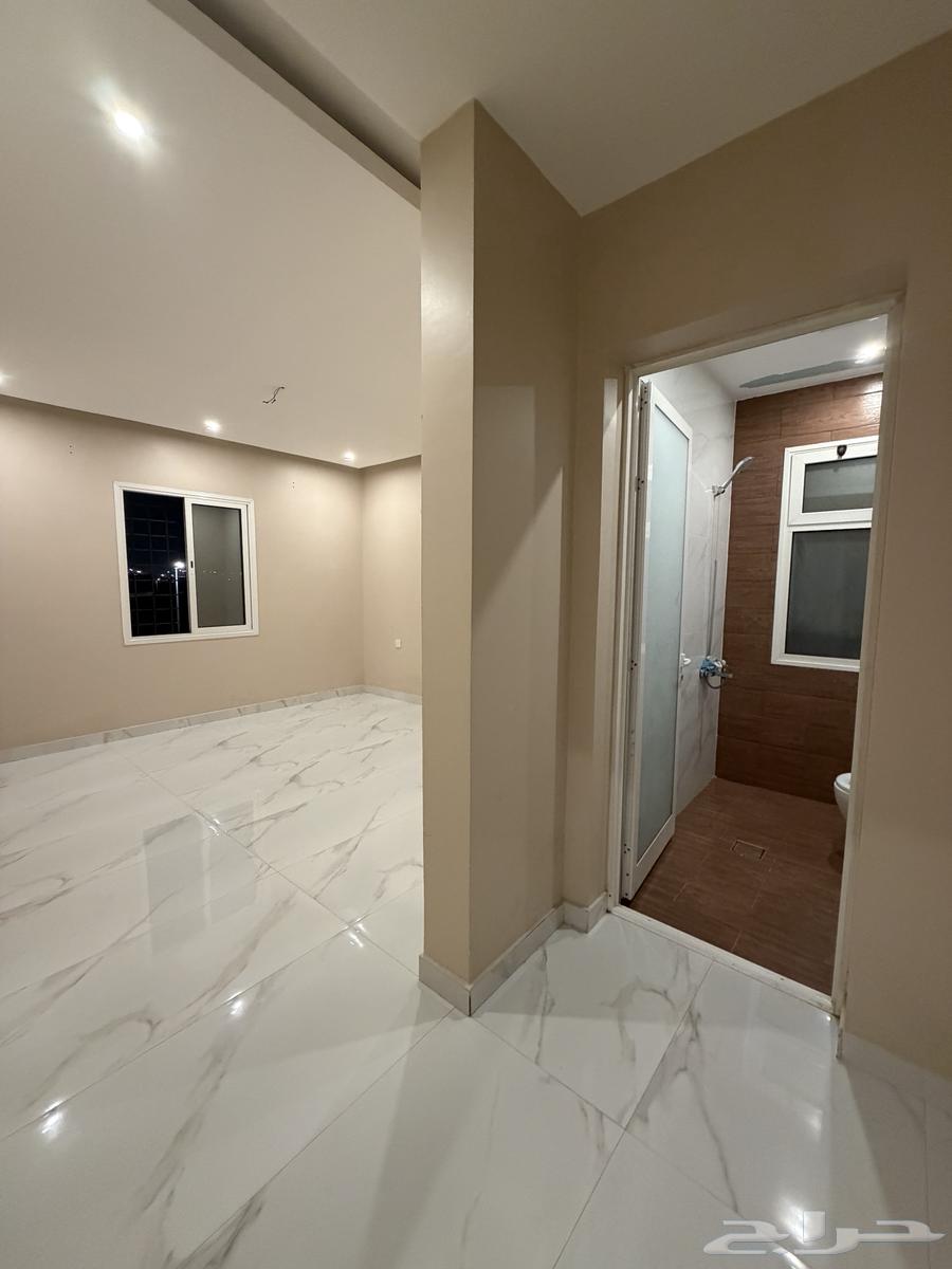 3 bedroom apartment in Hajar, Eastern Province 2