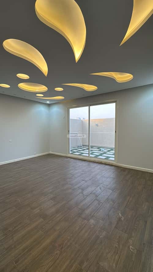 4 bedroom floor in Al Qairawan 4