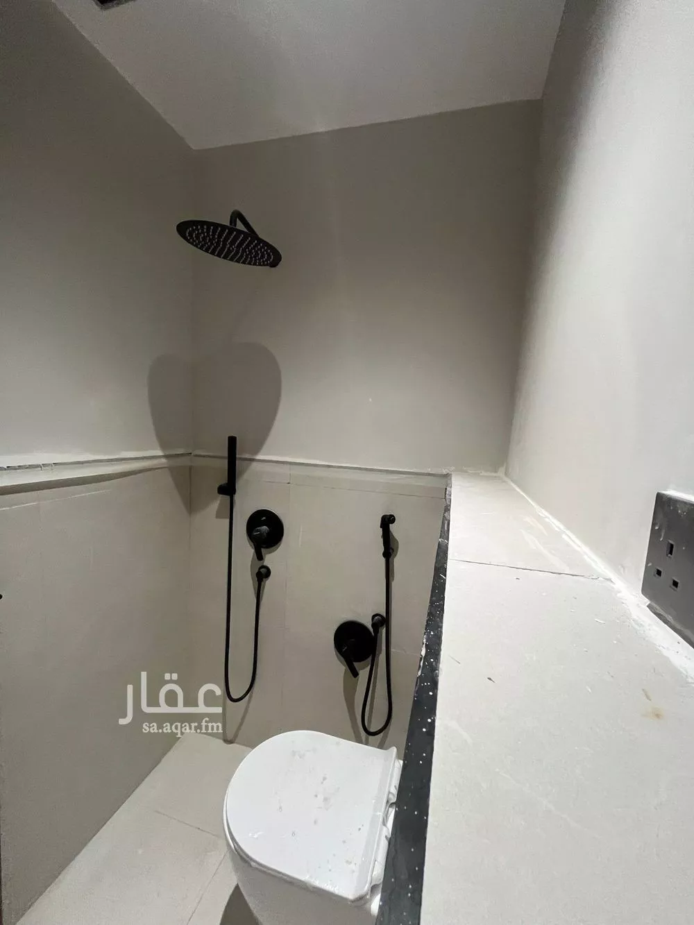 دور 4 غرف في شبرا 9