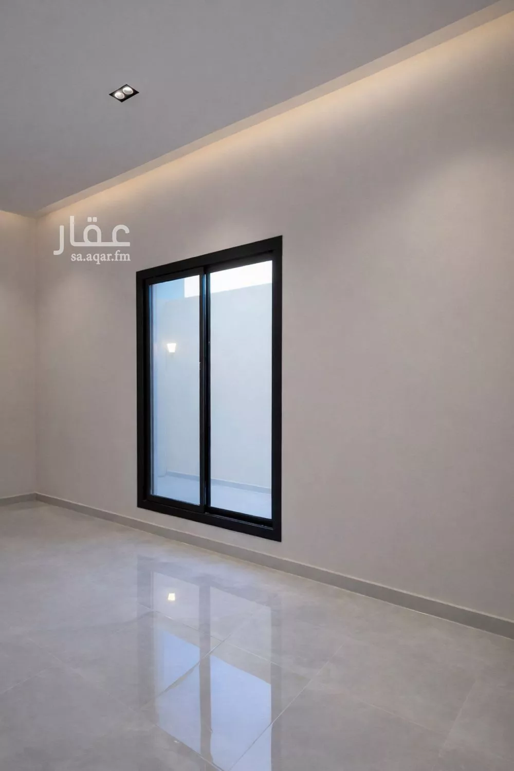 3 bedroom floor in Al Janadriyah 5