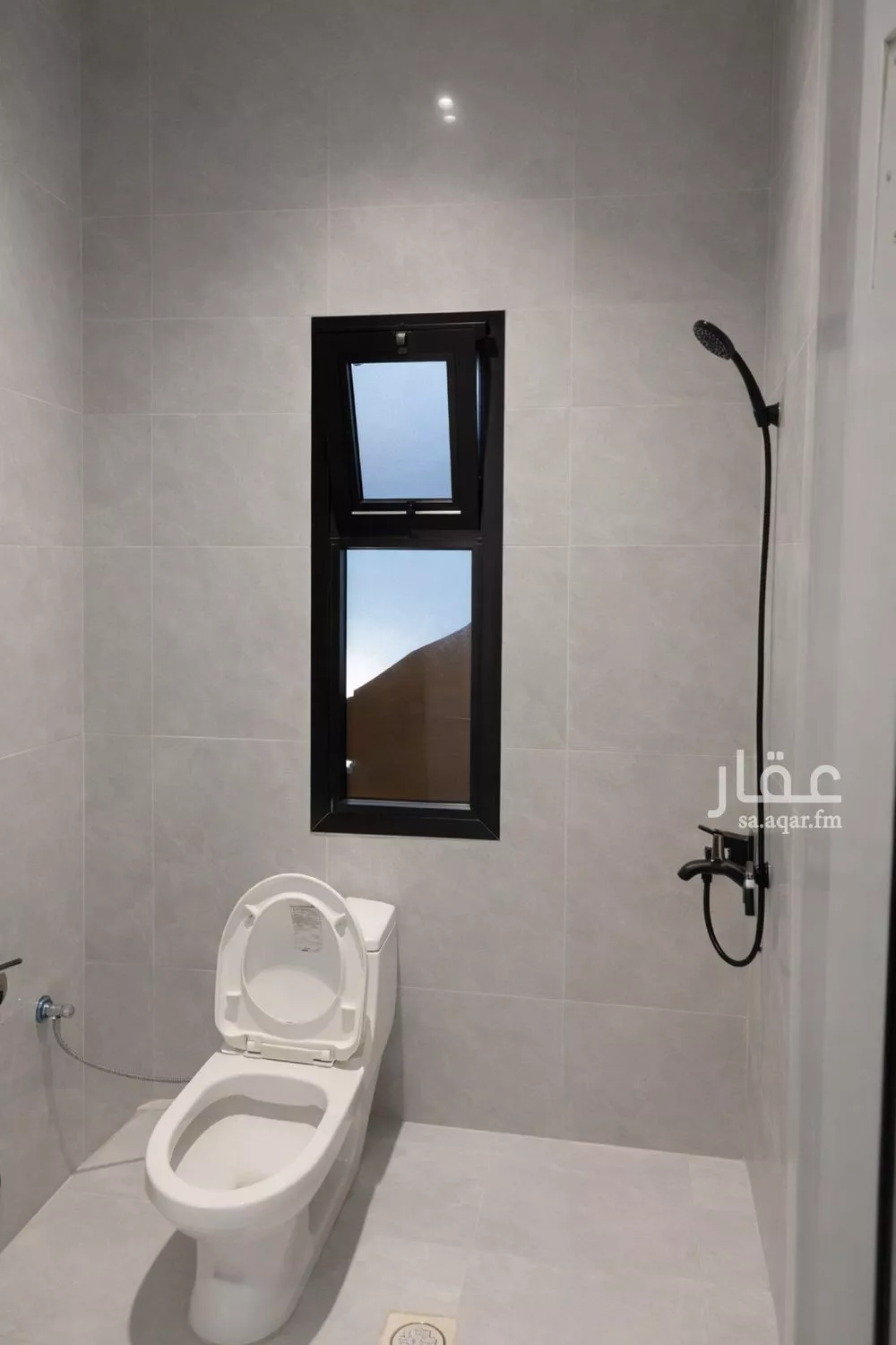 3 bedroom floor in Al Janadriyah 7