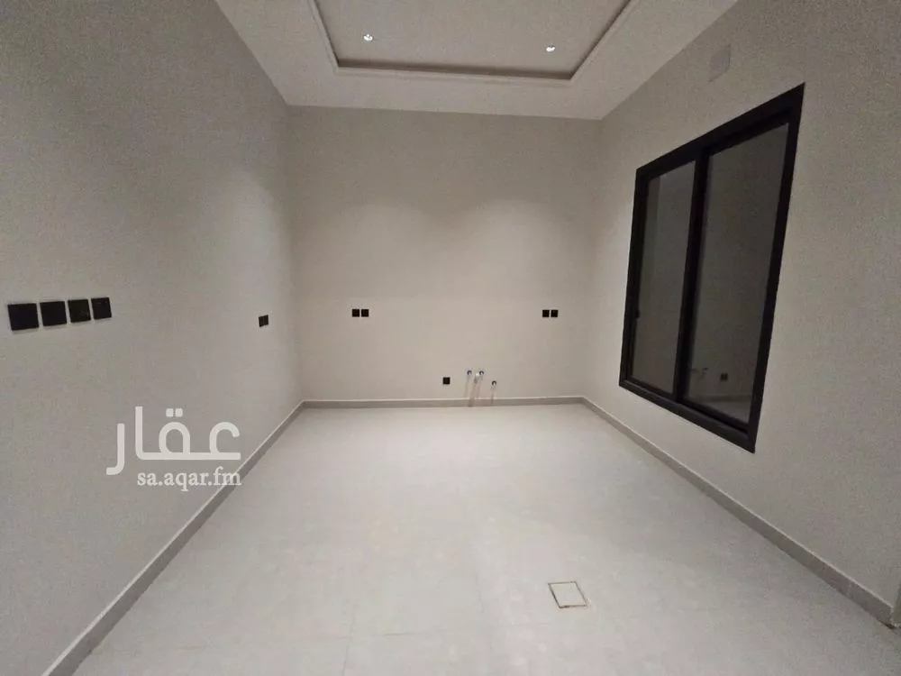 8 bedroom floor in Dirab 8