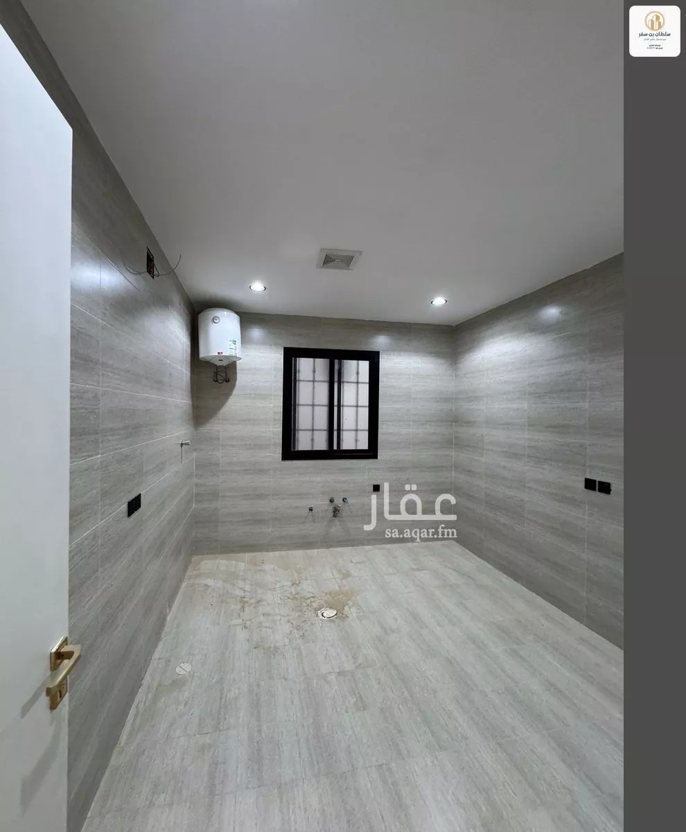 6 bedroom floor in Ash Sharq 2