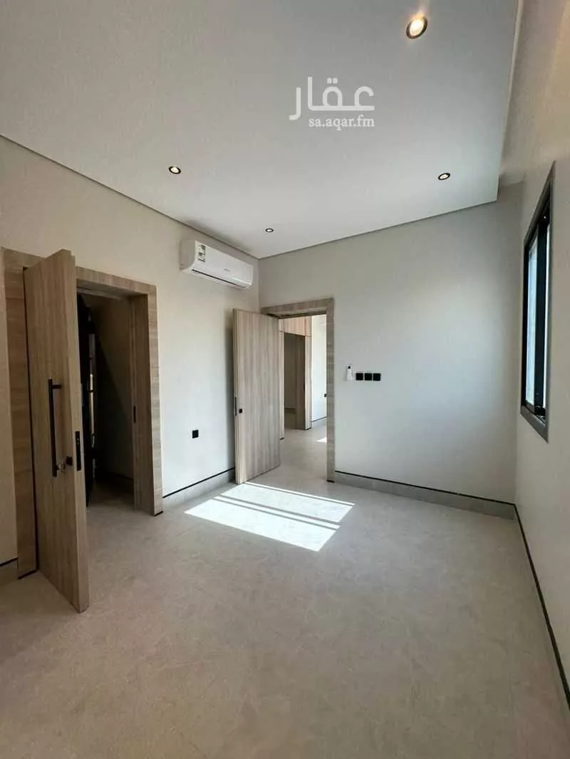 4 bedroom floor in Al Janadriyah 5