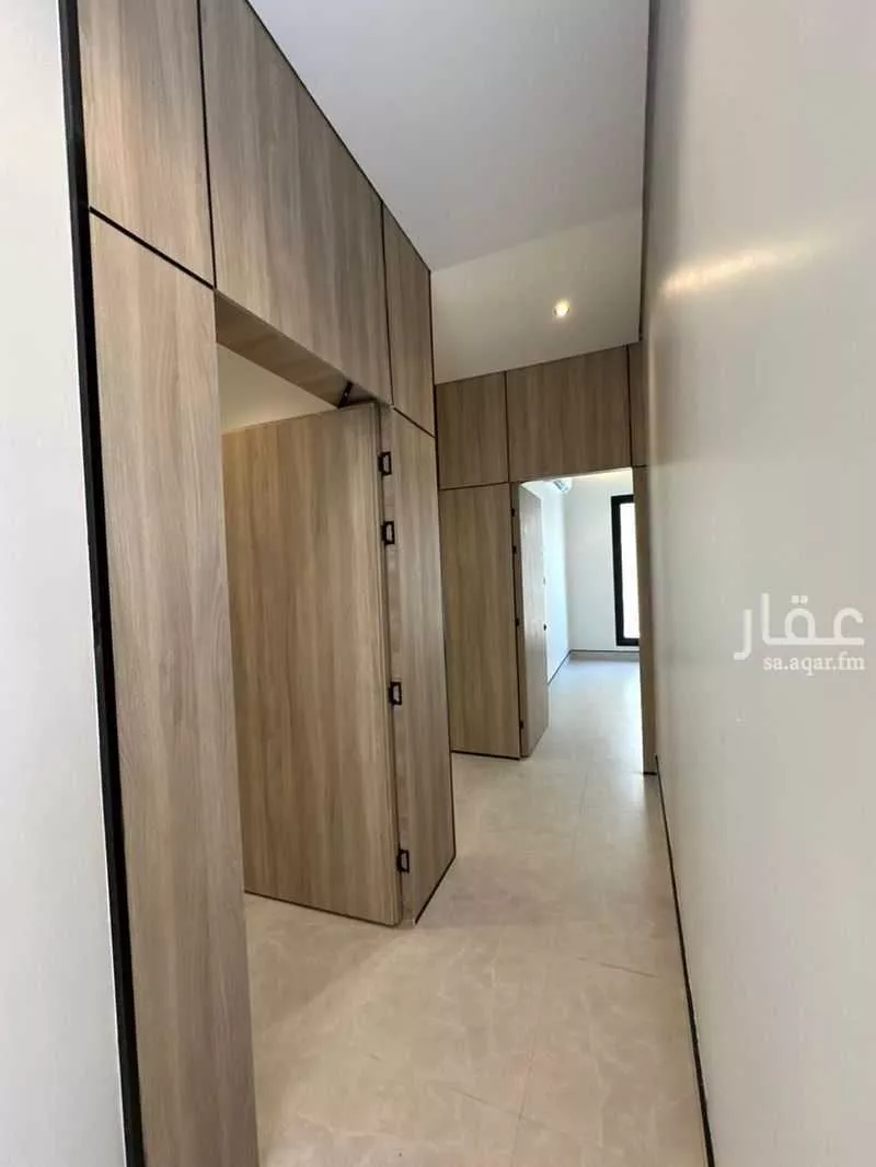 4 bedroom floor in Al Janadriyah 7