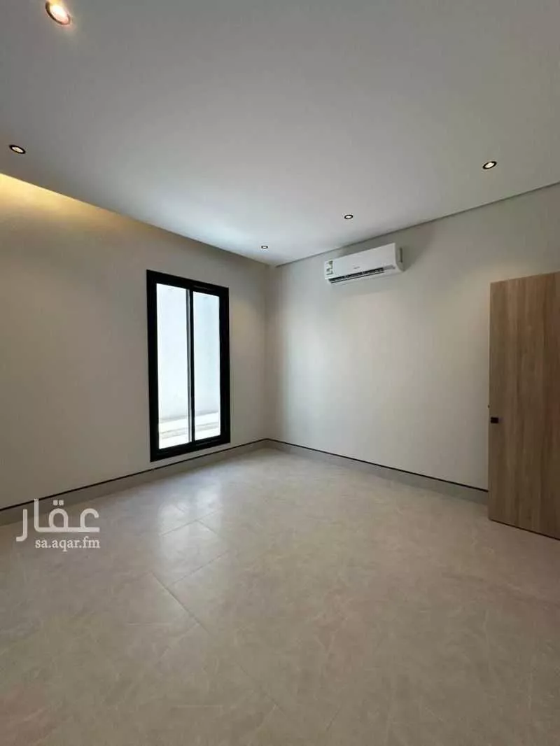 4 bedroom floor in Al Janadriyah 10