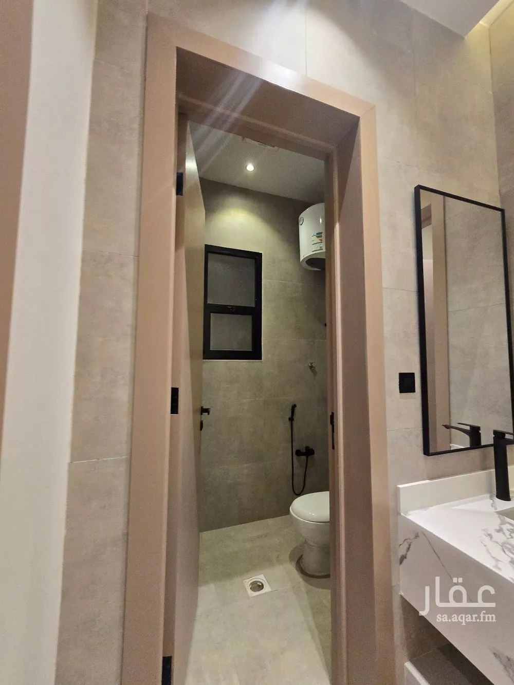 9 bedroom floor in Uhud 20