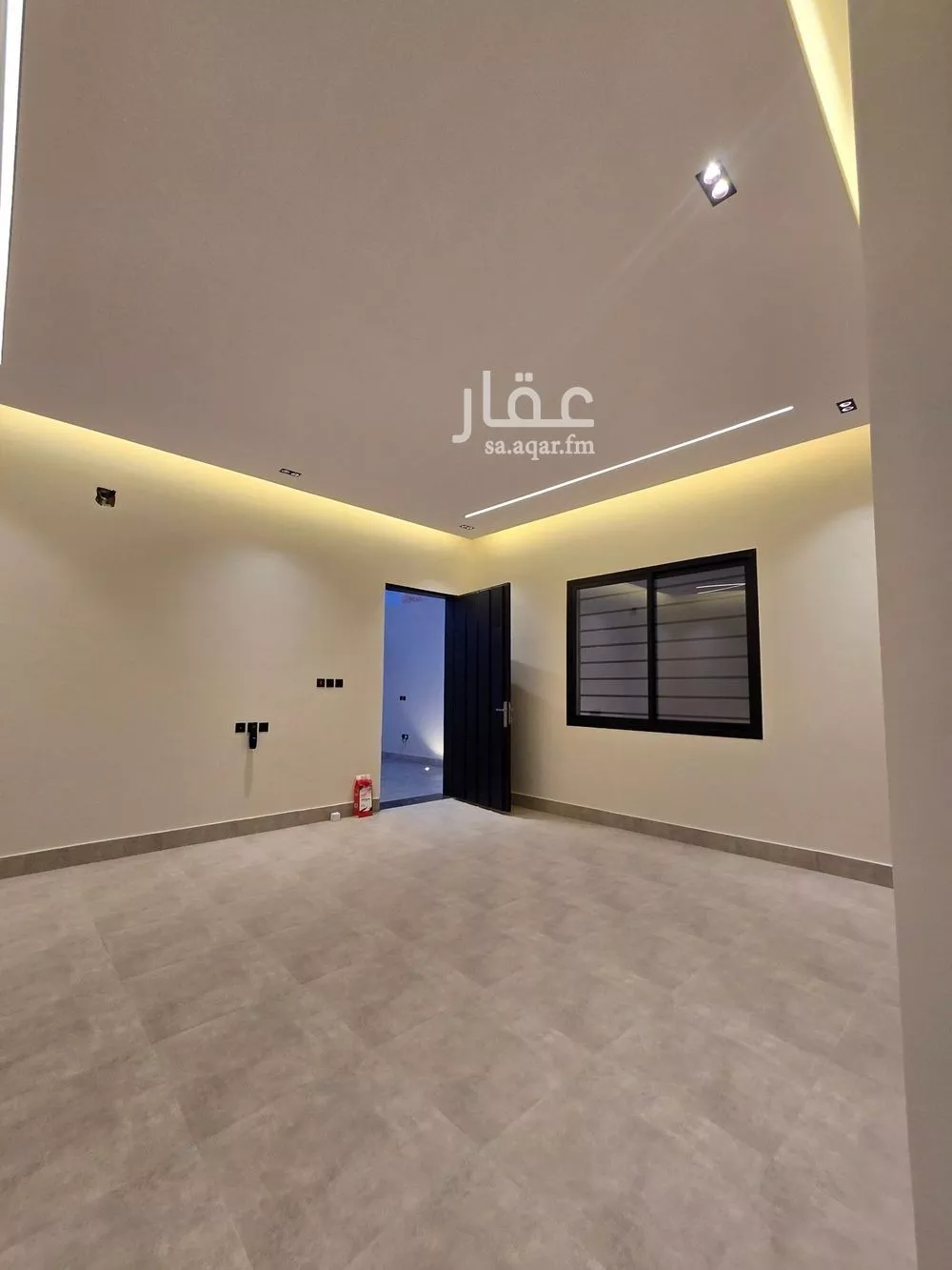 9 bedroom floor in Uhud 10