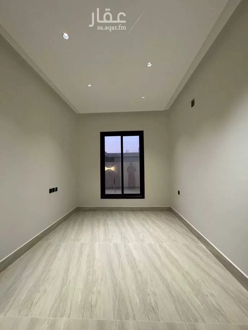 6 bedroom floor in Dirab 20