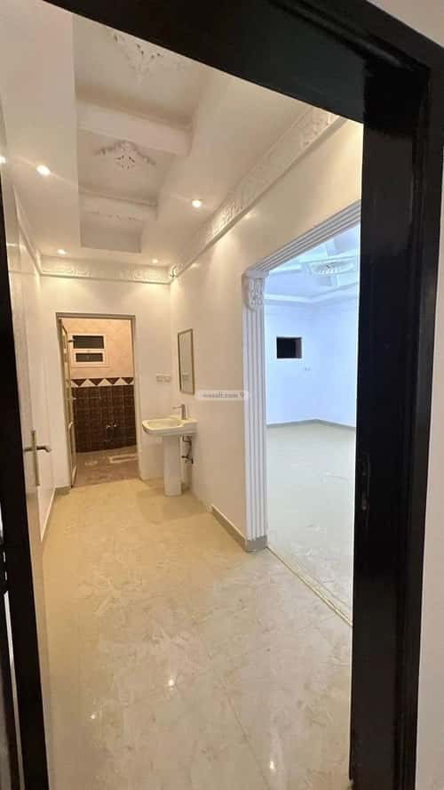 8 bedroom floor in Ishbiliyah 3