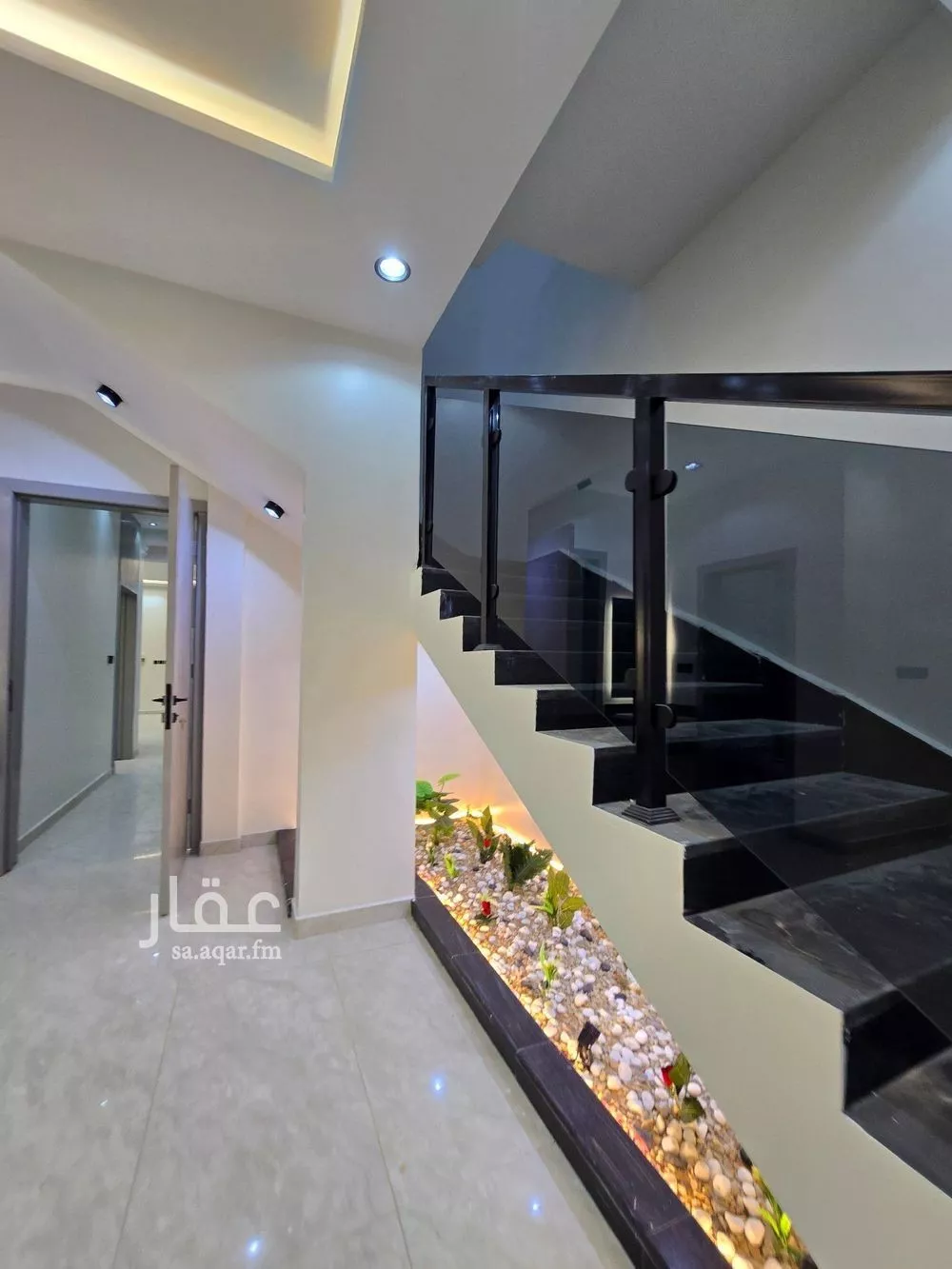 دور 8 غرف في عكاظ 14