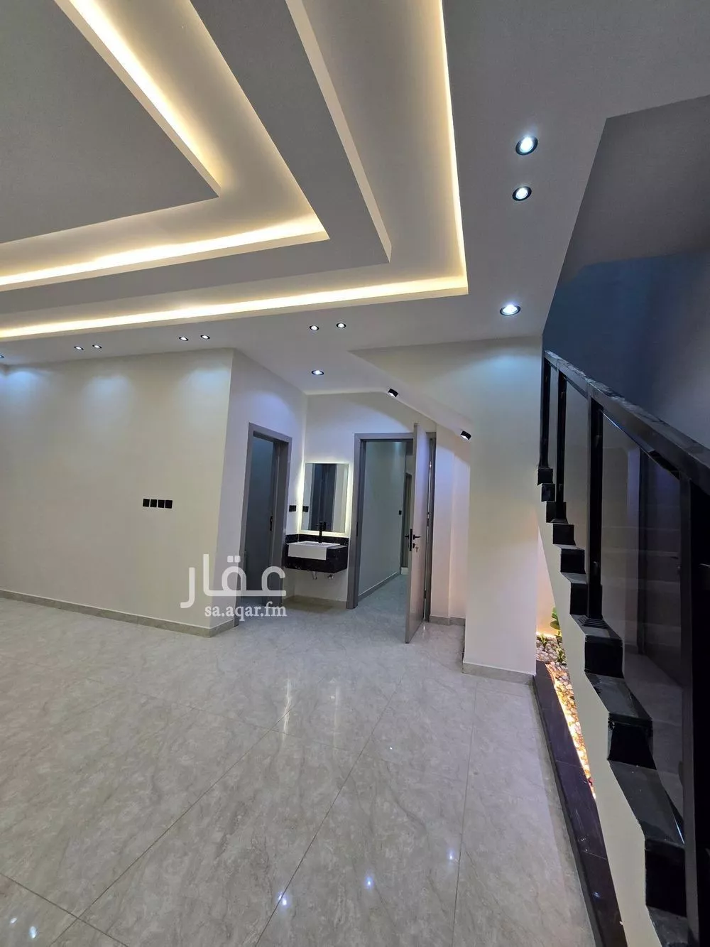 دور 8 غرف في عكاظ 8