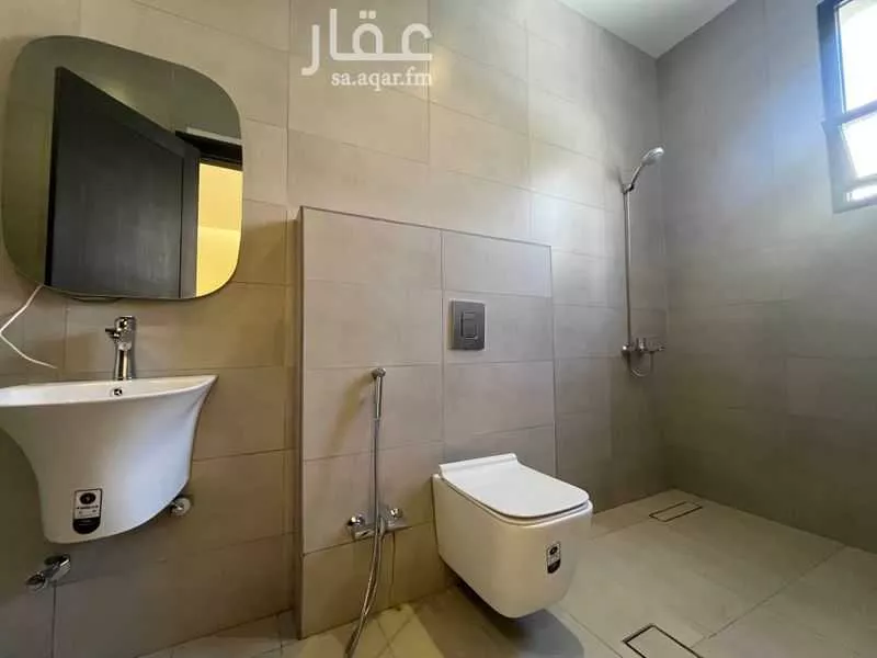 دور 4 غرف في السويدي 15