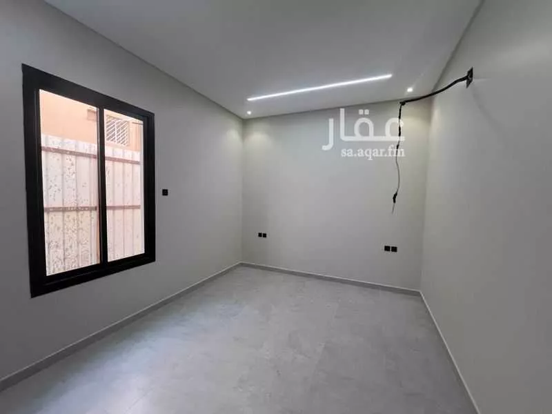 دور 4 غرف في السويدي 7