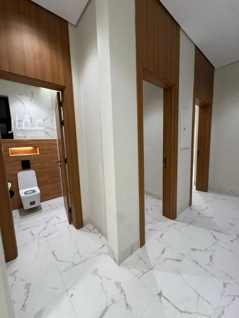 3 bedroom floor in Al Aridh 2