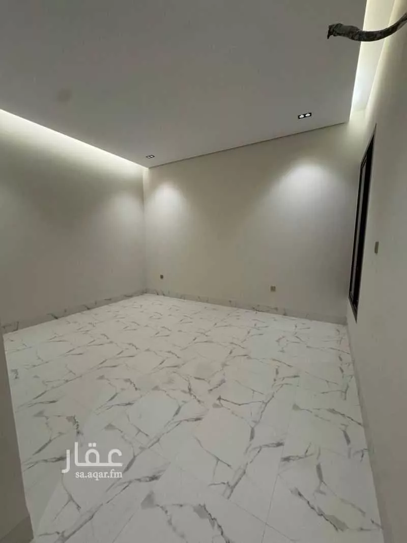3 bedroom floor in Al Aridh 7