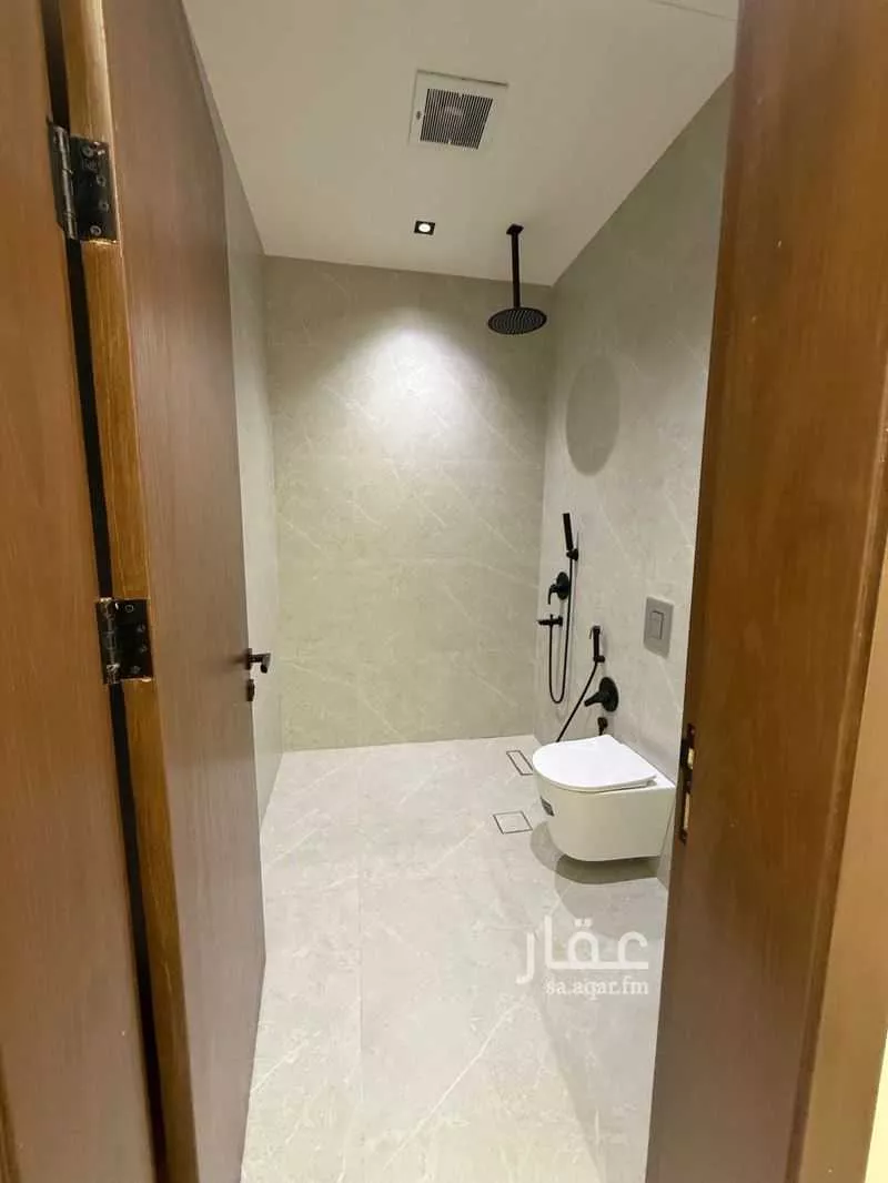 دور 3 غرف في العارض 16