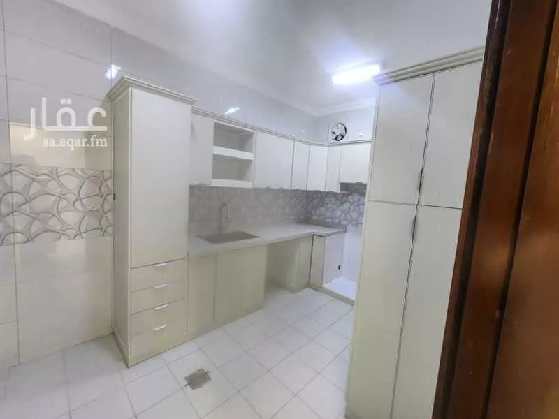 4 bedroom apartment in Abruq Ar Rughamah, Jeddah 9