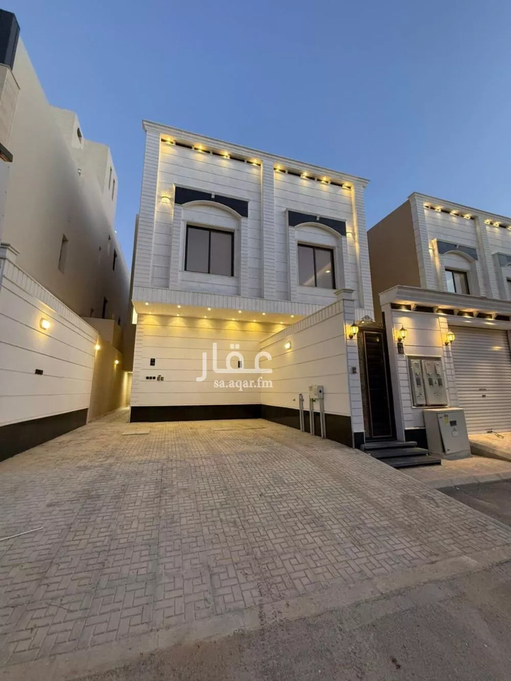 6 bedroom floor in Al Janadriyah 2