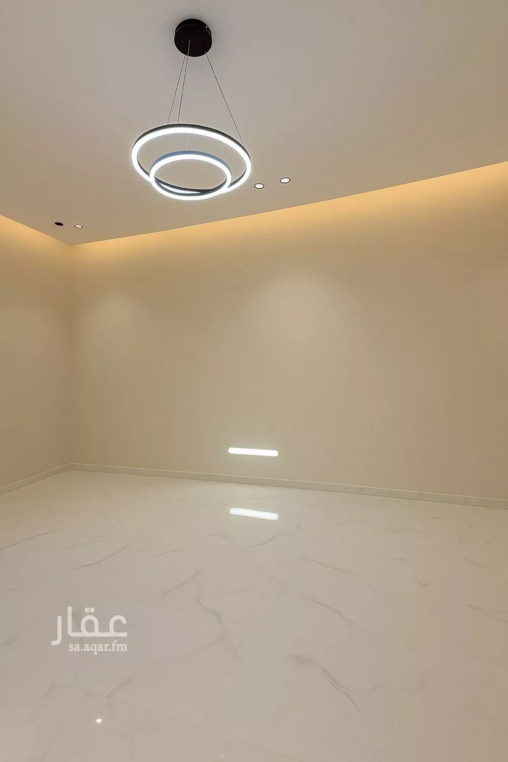 4 bedroom floor in Al Janadriyah 7