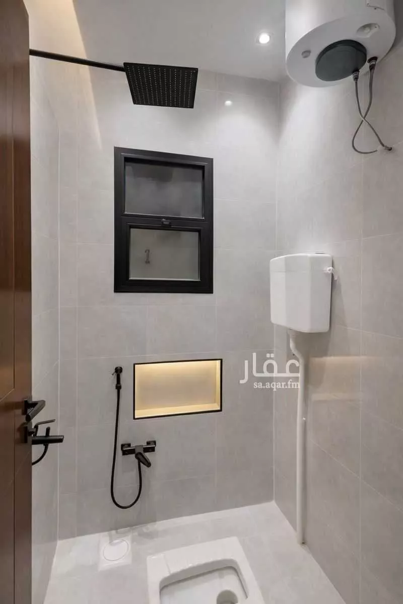4 bedroom floor in Al Janadriyah 3
