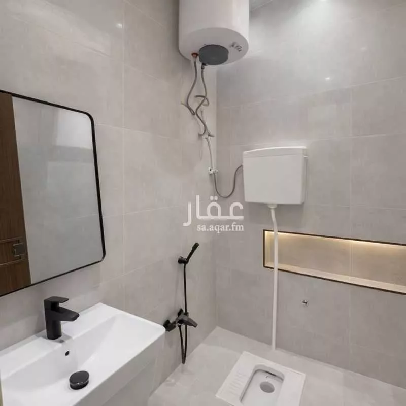 4 bedroom floor in Al Janadriyah 4