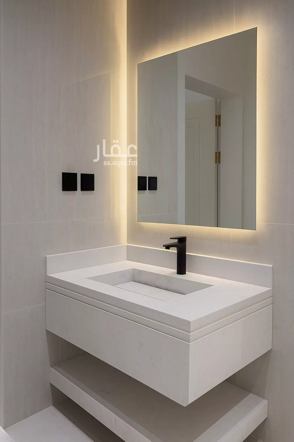 4 bedroom floor in Al Janadriyah 4