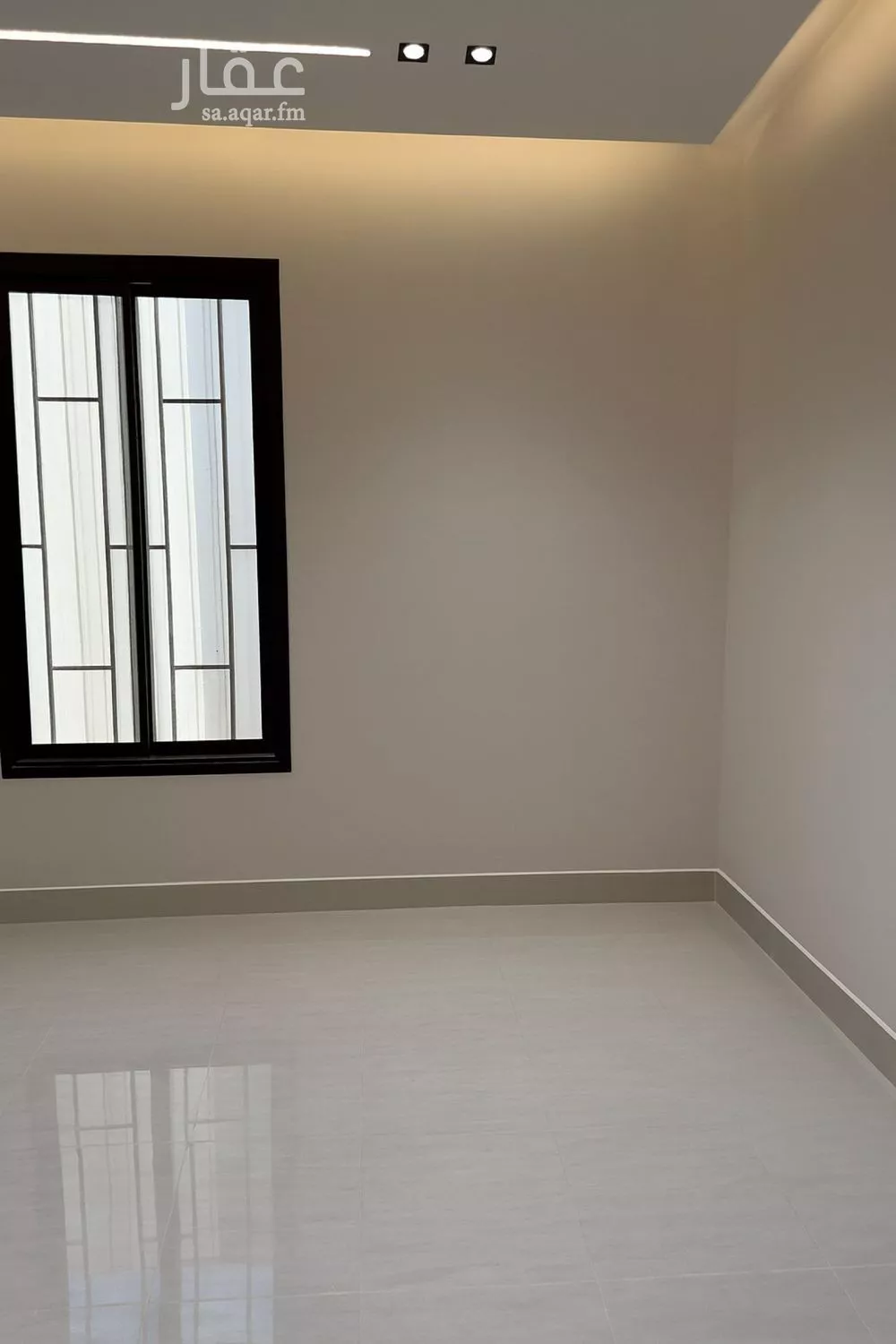 4 bedroom floor in Al Janadriyah 7