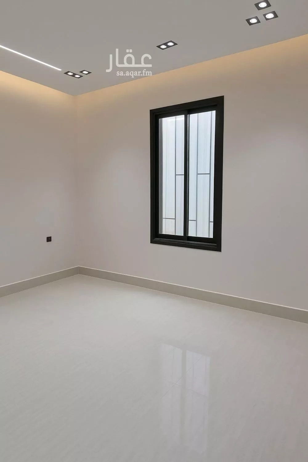 4 bedroom floor in Al Janadriyah 8
