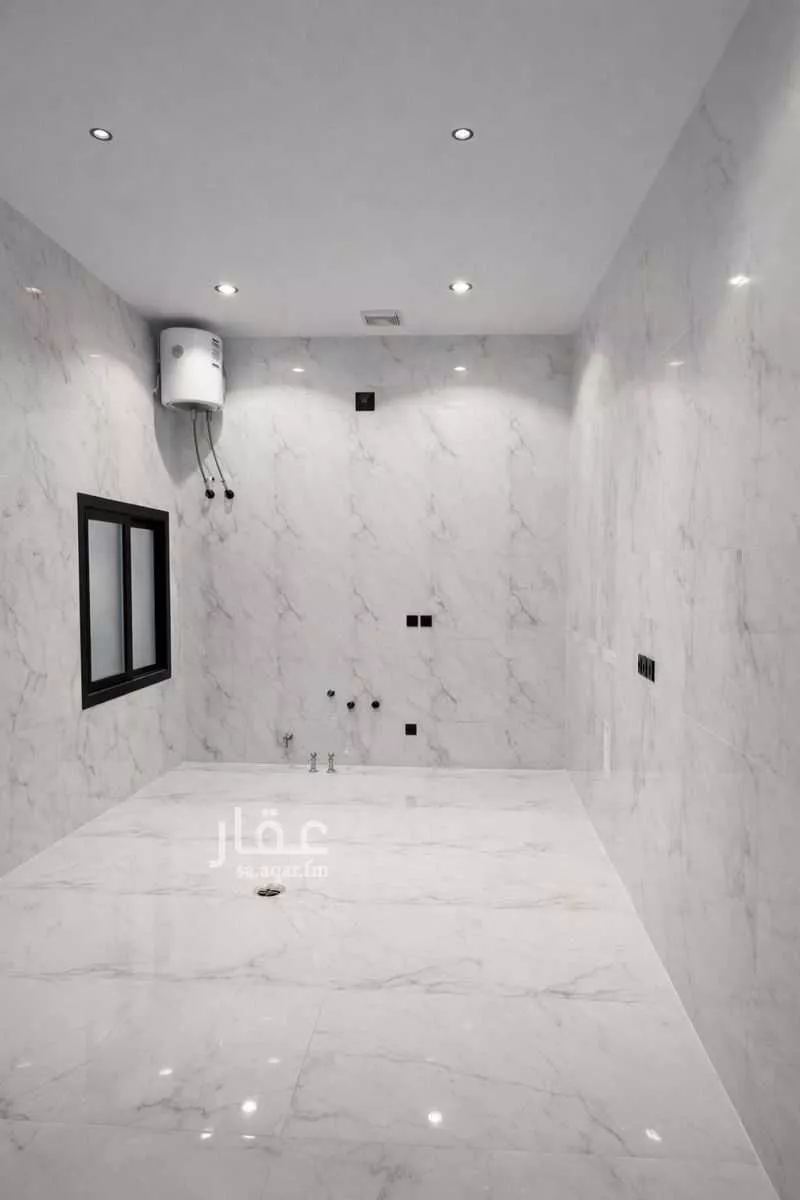 4 bedroom floor in Al Janadriyah 11