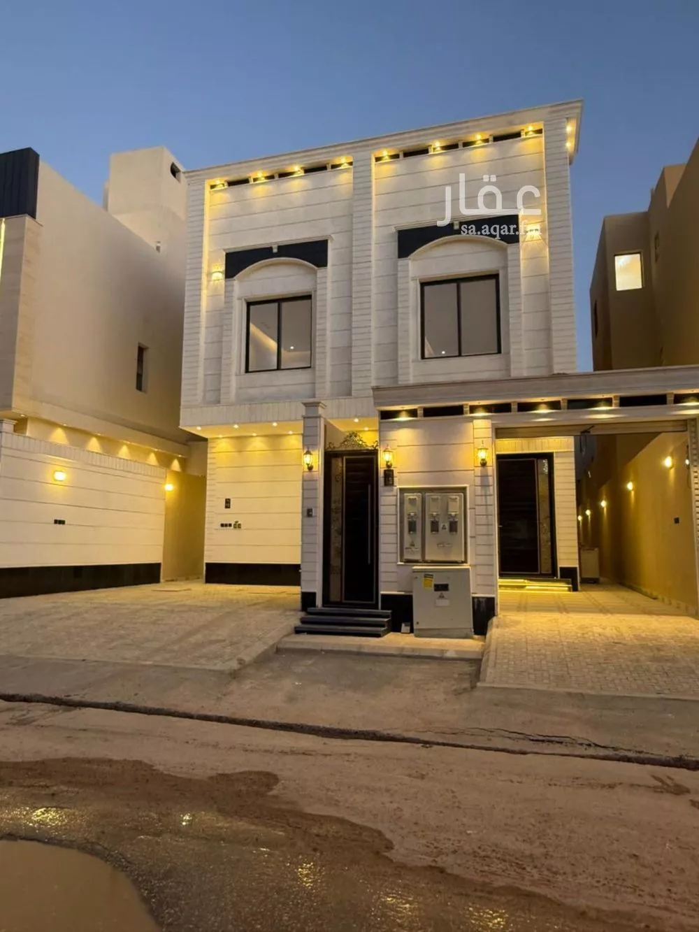 4 bedroom floor in Al Janadriyah 3
