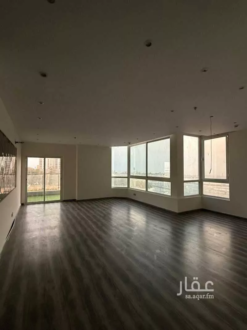 3 bedroom apartment in Al Shati, Jeddah 7