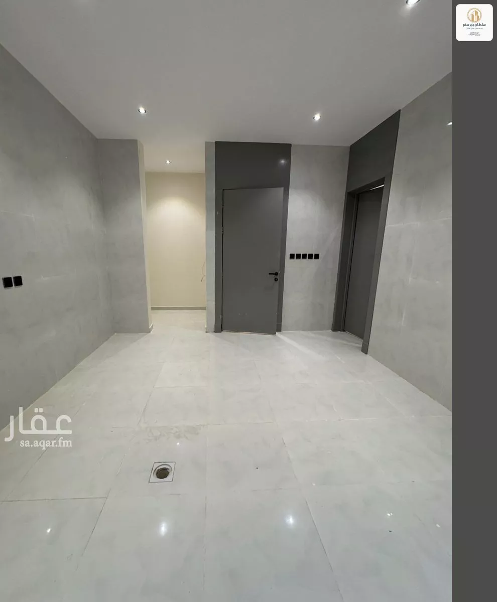 دور 8 غرف في الشرق 16