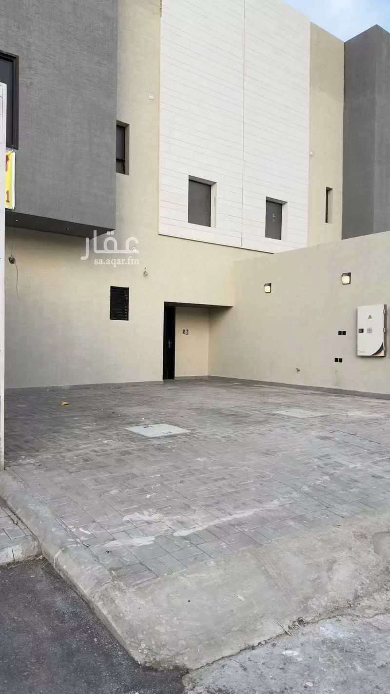 3 bedroom floor in Al Zahrah 10