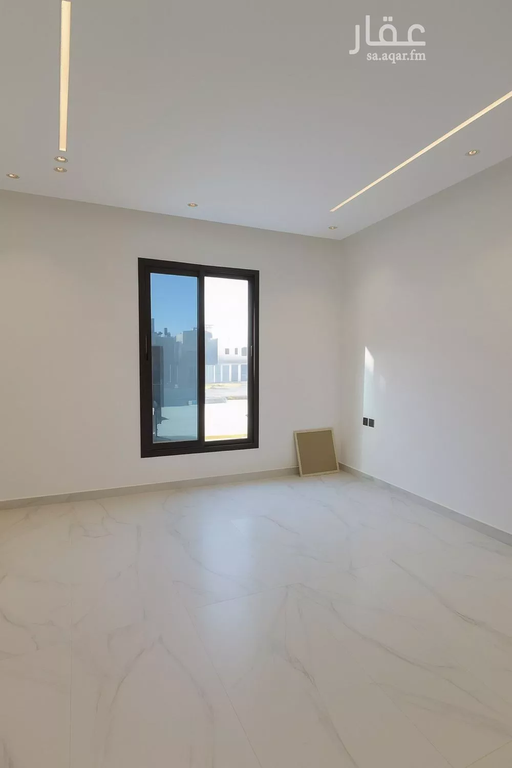 4 bedroom floor in Al Janadriyah 12