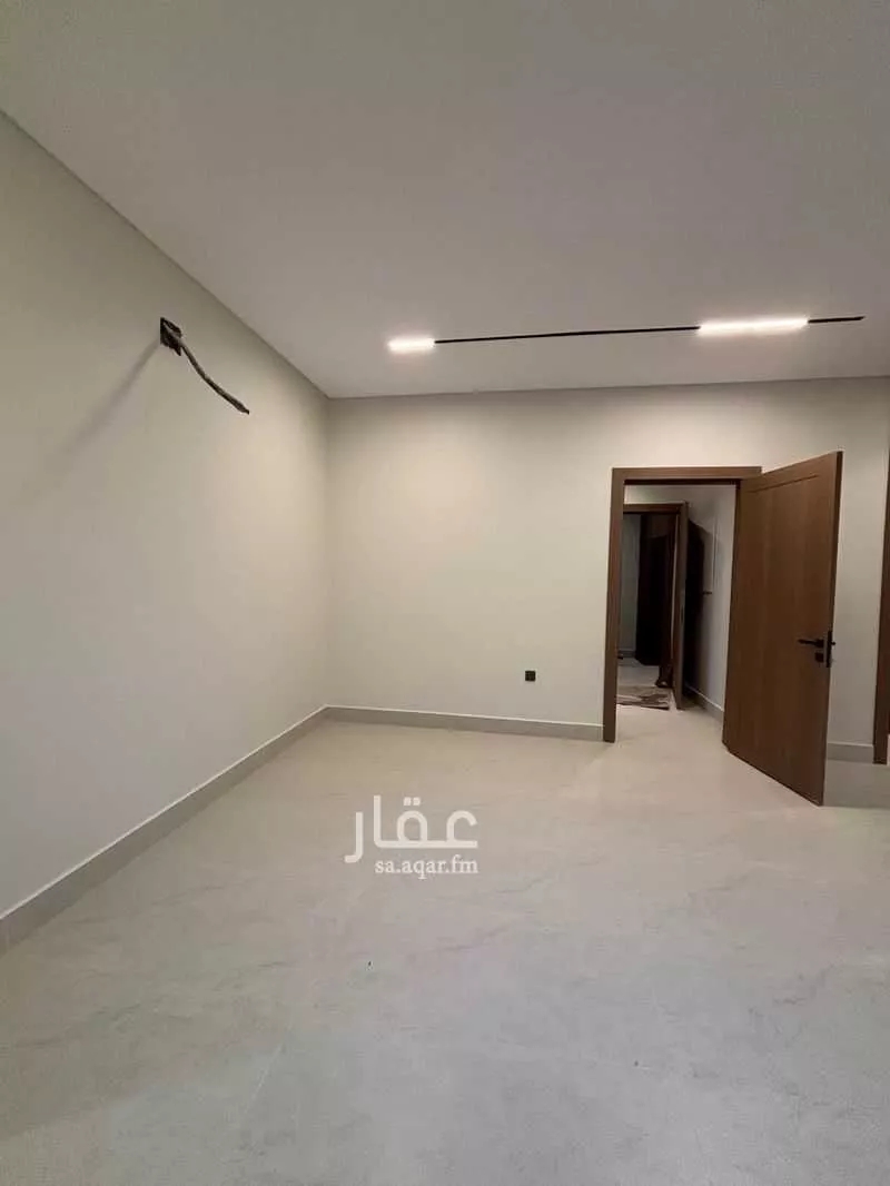 دور 3 غرف في الملقا 11