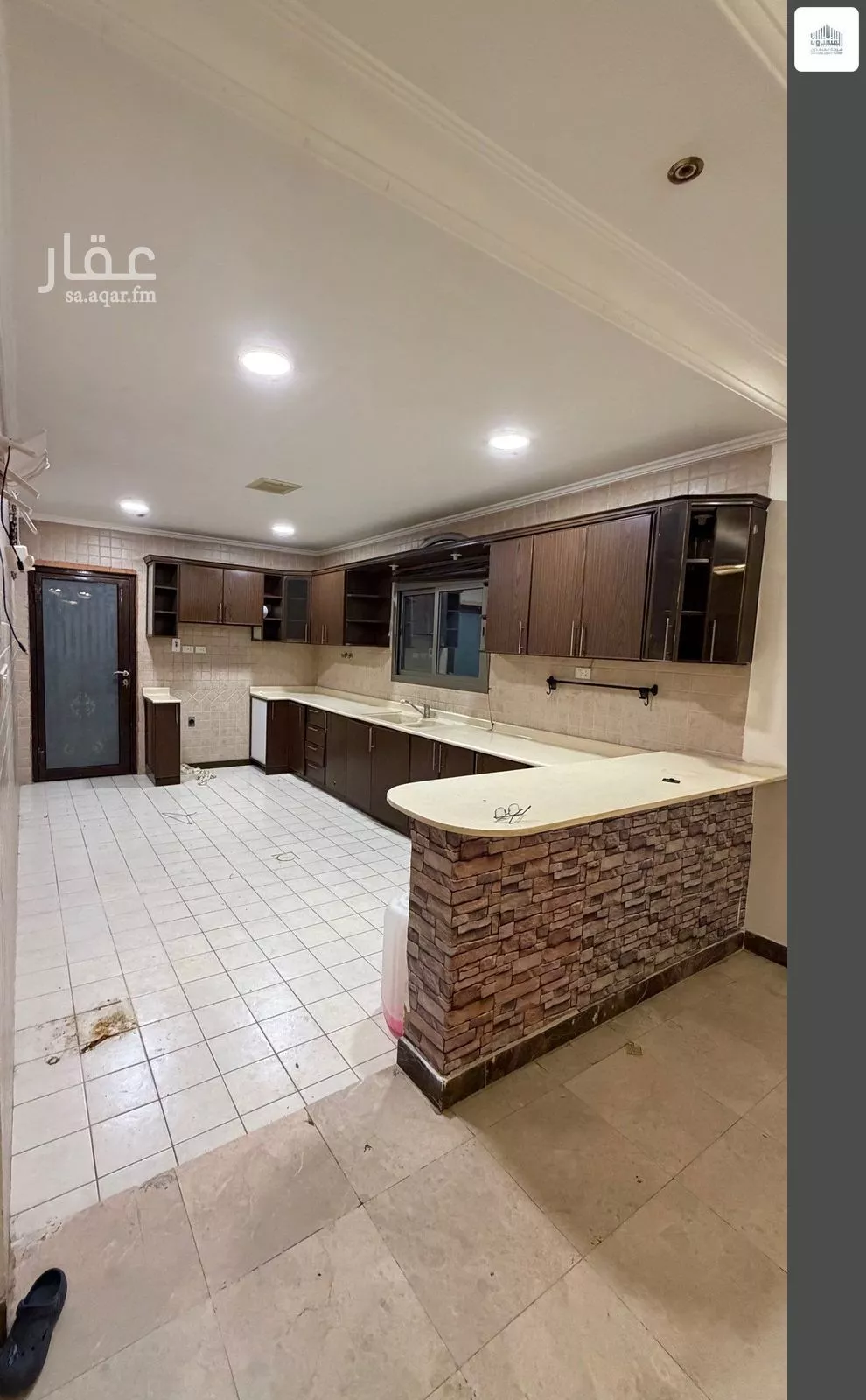 7 bedroom villa in Al Nuzhah, Eastern Province 10