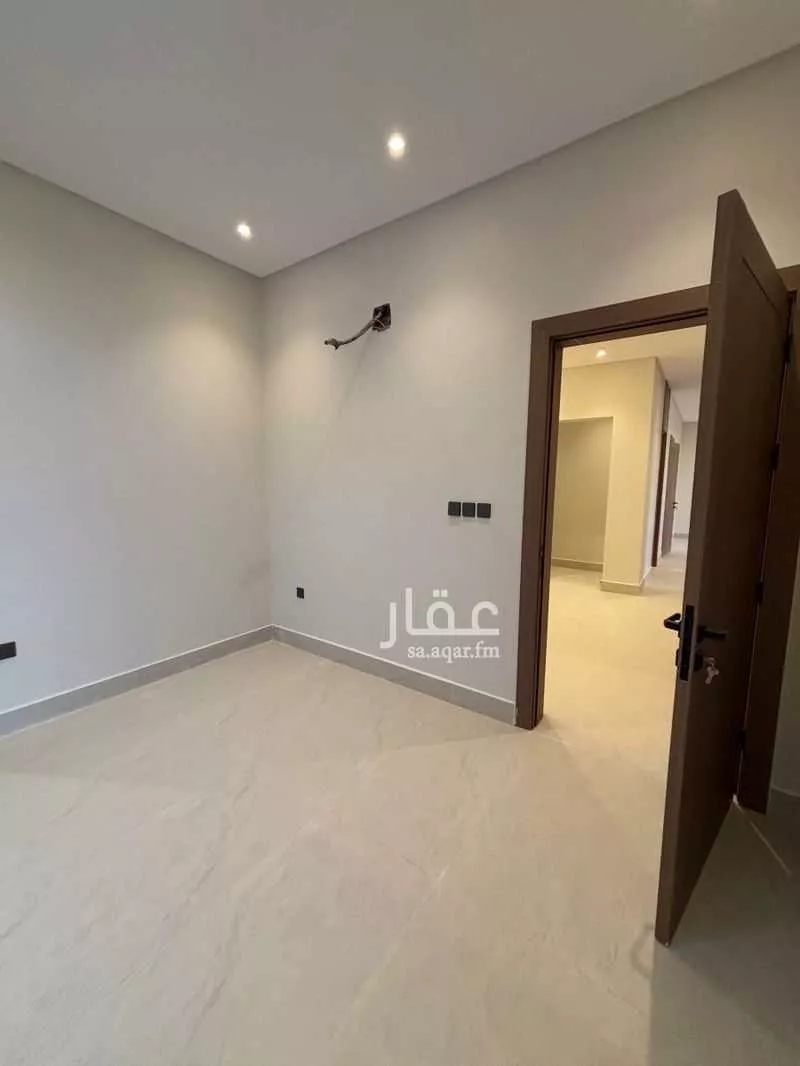 3 bedroom floor in Al Malqa 19