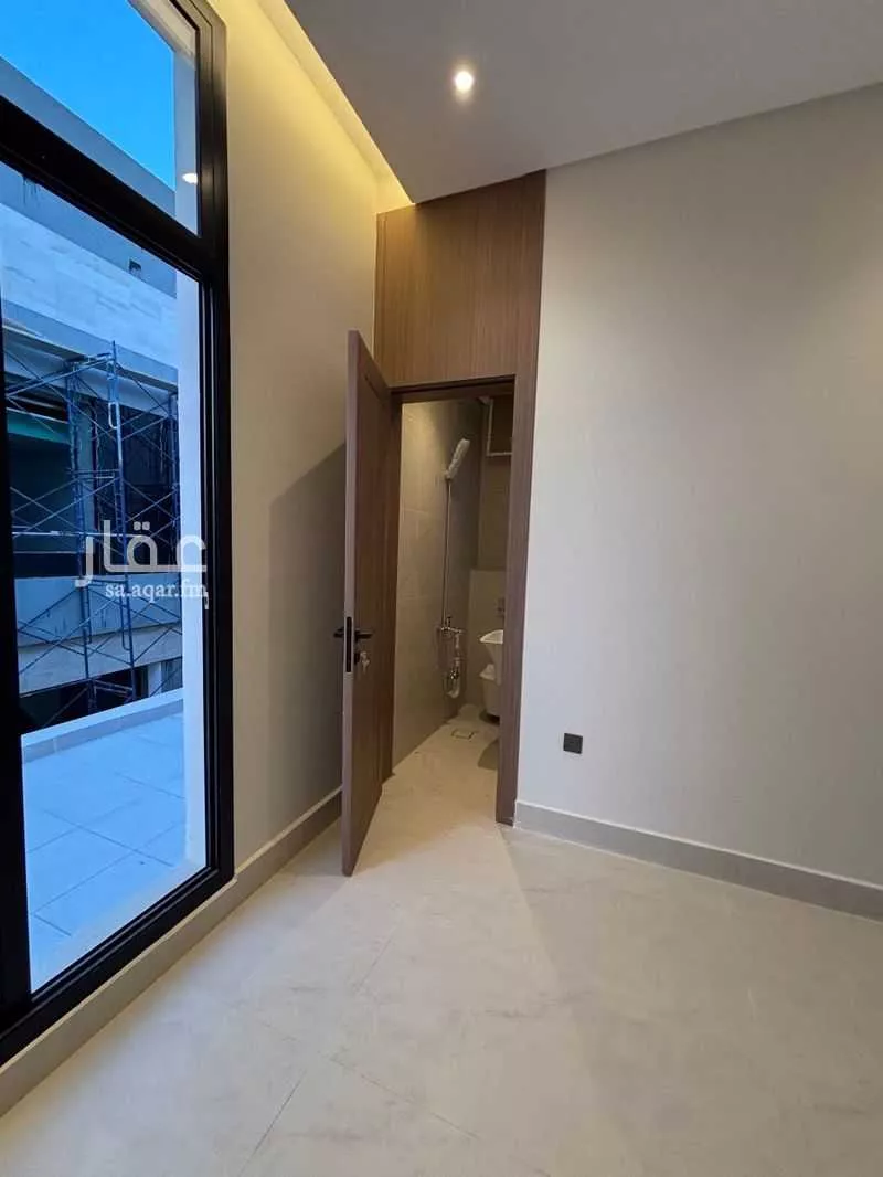 3 bedroom floor in Al Malqa 20