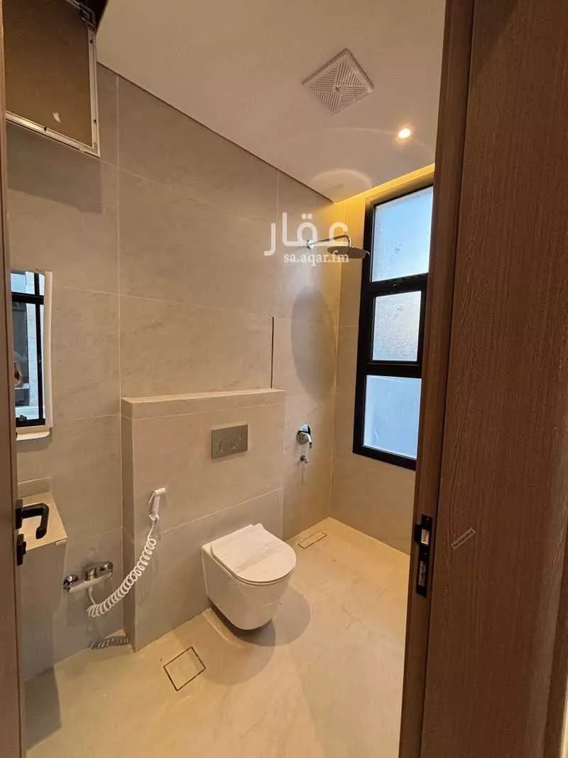 3 bedroom floor in Al Malqa 27