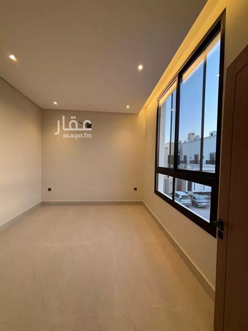 3 bedroom floor in Al Malqa 4