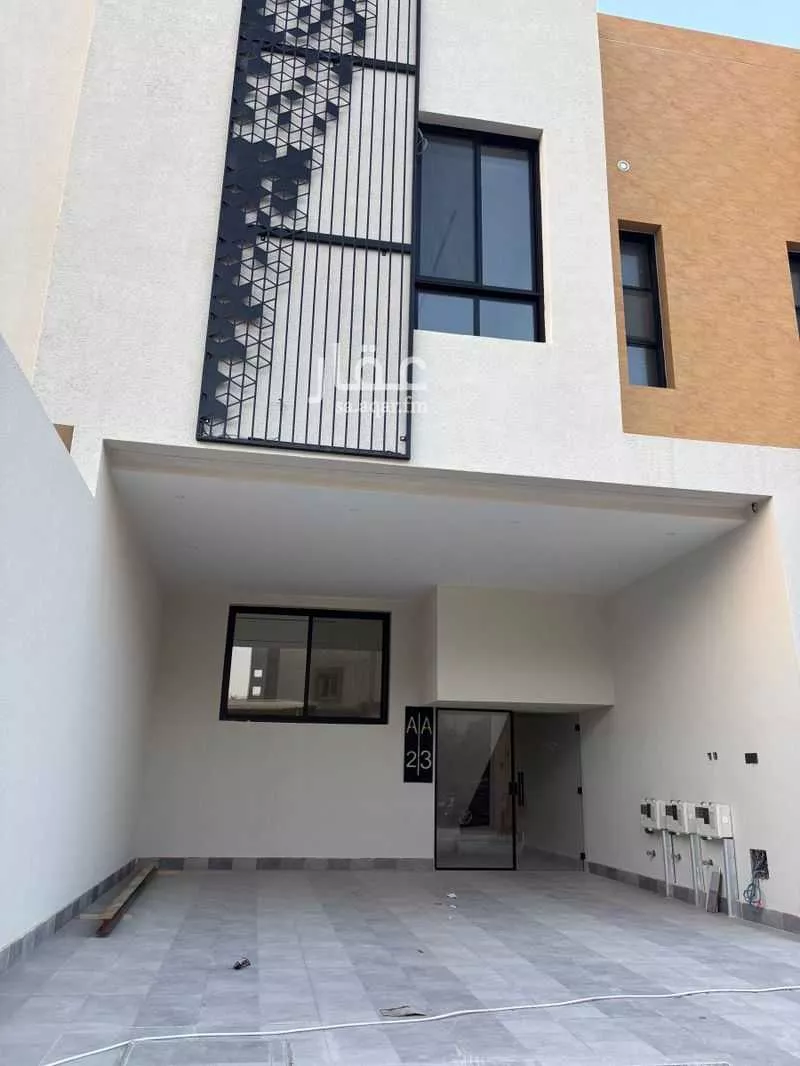 3 bedroom floor in Al Malqa 7
