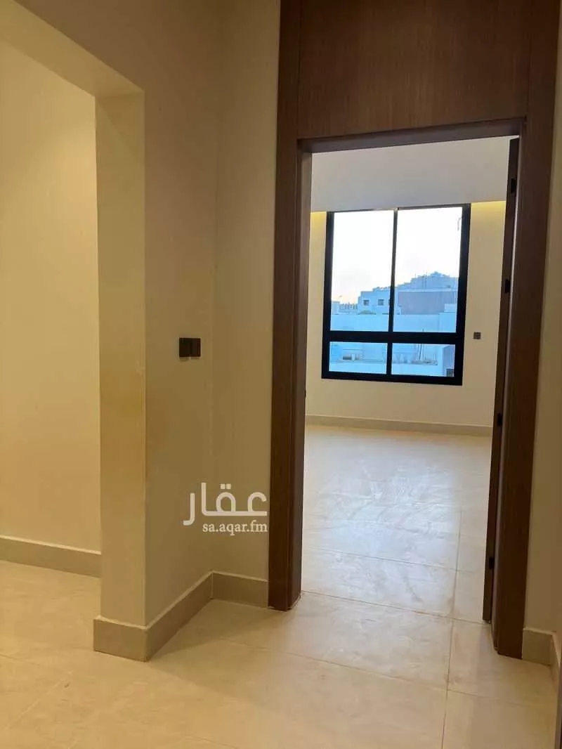 3 bedroom floor in Al Malqa 8