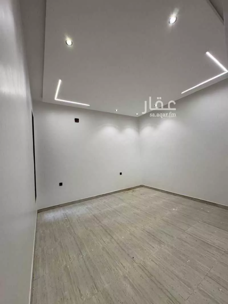 5 bedroom floor in Tuwaiq 2