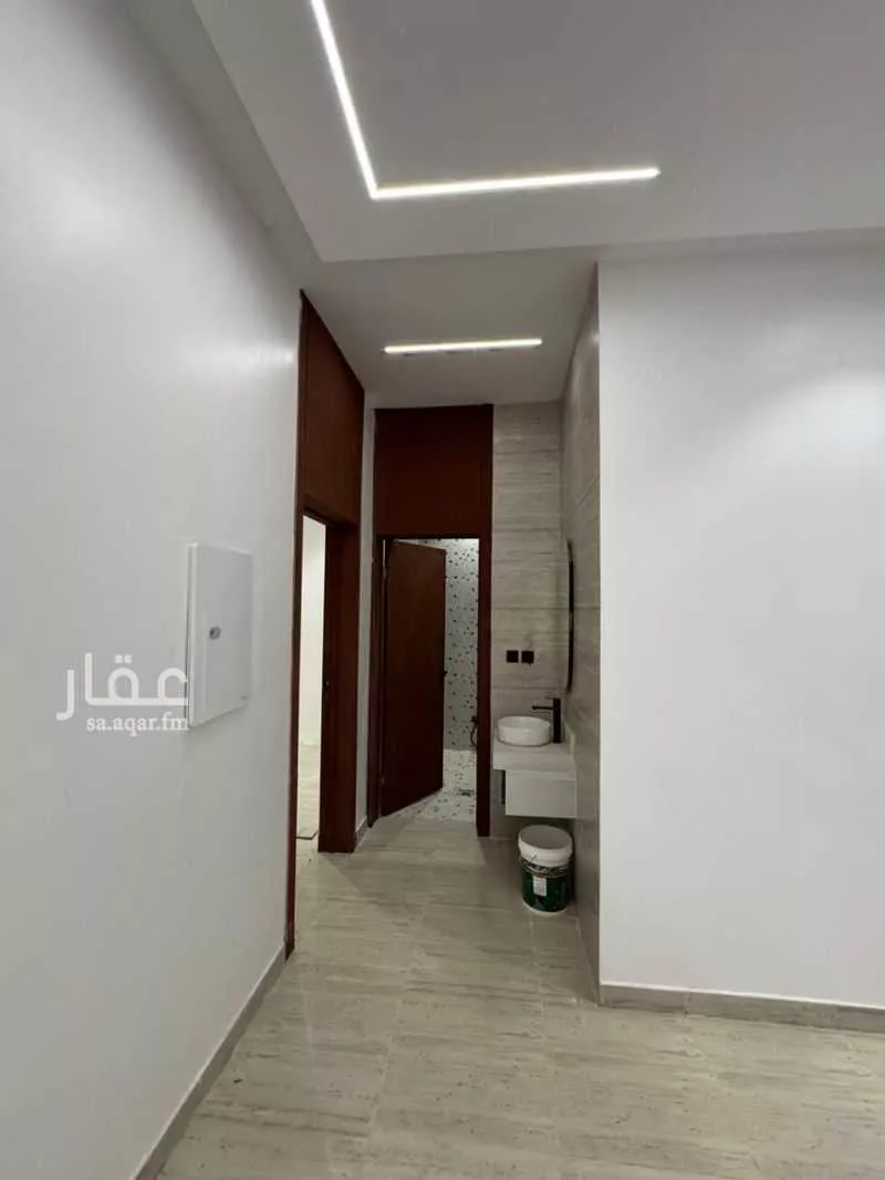 5 bedroom floor in Tuwaiq 6